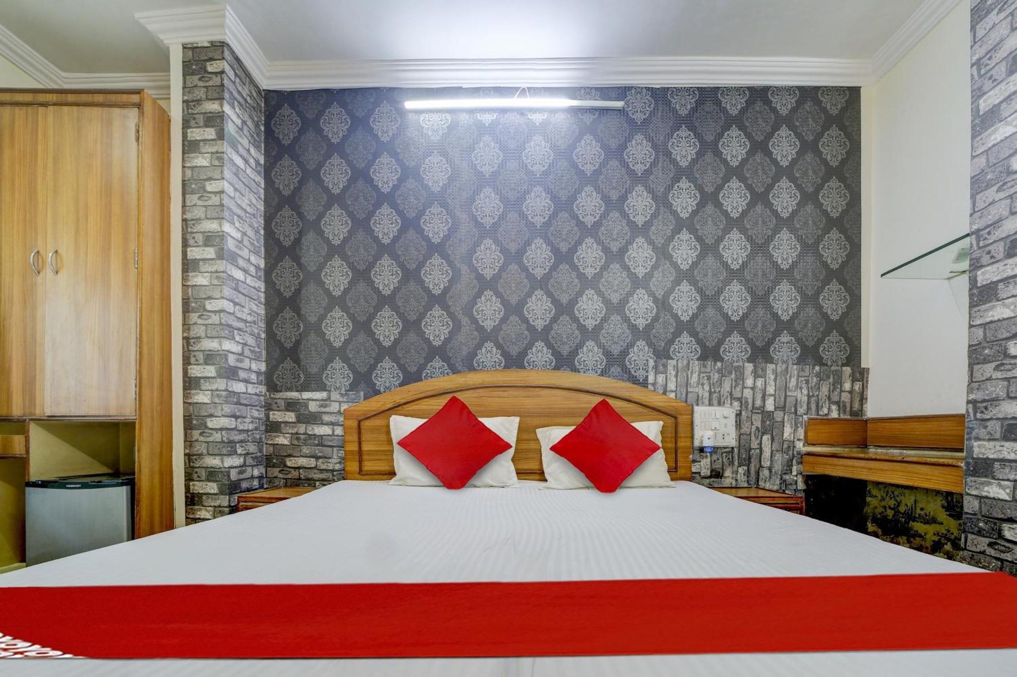 Oyo Flagship 81248 Hotel Satya Vilas Bhopal Exterior foto